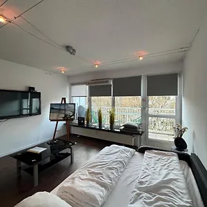Apartment Loft Living Am Hohenzollernring, Köln
